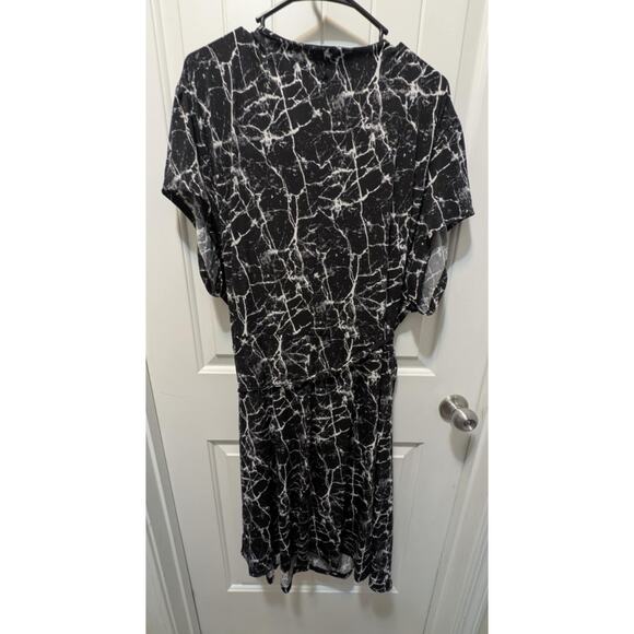 The Limited Wrap Dress Casual Plus Size 3X Black White Crackle Paint Stretch - Picture 3 of 6